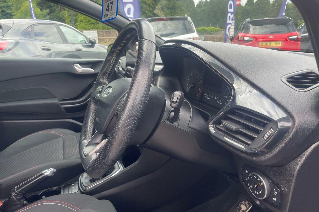 Ford Fiesta 1.1 Zetec Nav 85 Bhp 5Sp Eco Hatch Silver #32