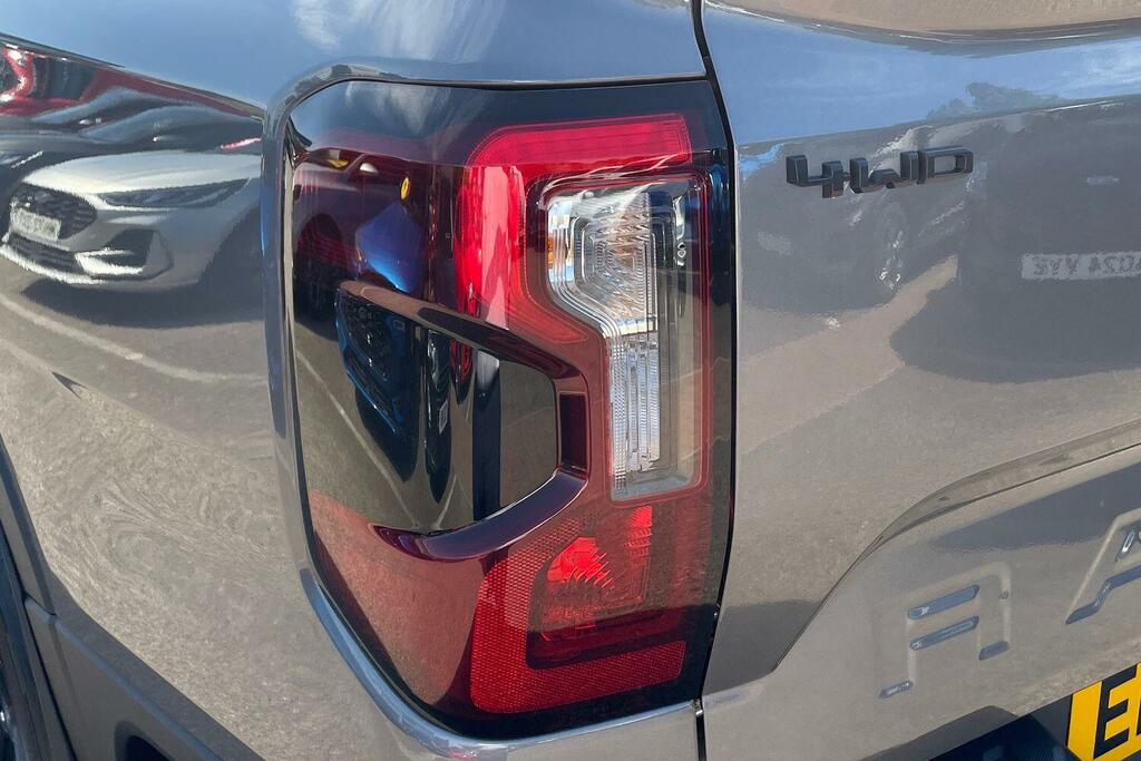 Ford Ranger Pick Up Double Cab Wildtrak 2.0 Ecoblue 213 White #23