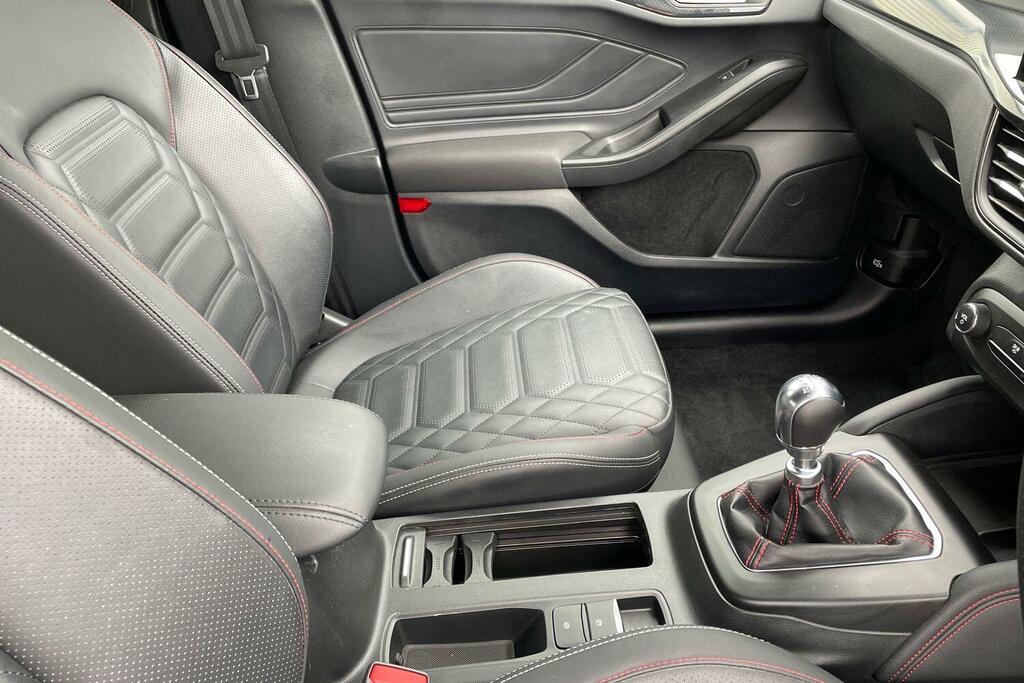 Ford Focus 1.0 Ecoboost St-line X Red #15
