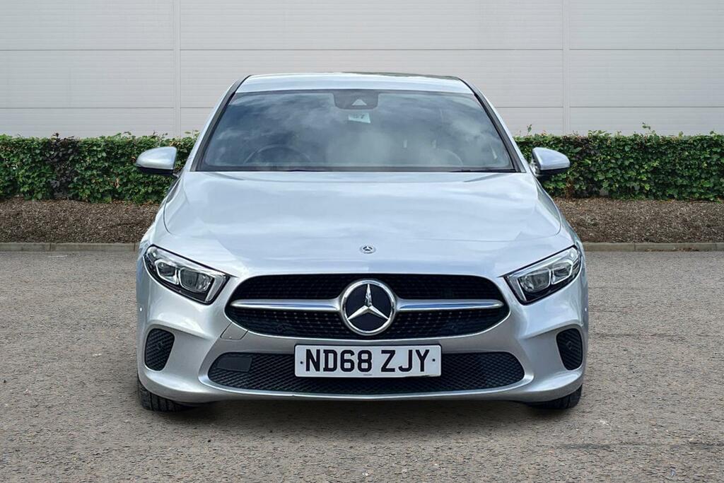 Mercedes-Benz A Class 1.5 A180d Sport Executive 7G-dct Euro 6 Ss Silver #4