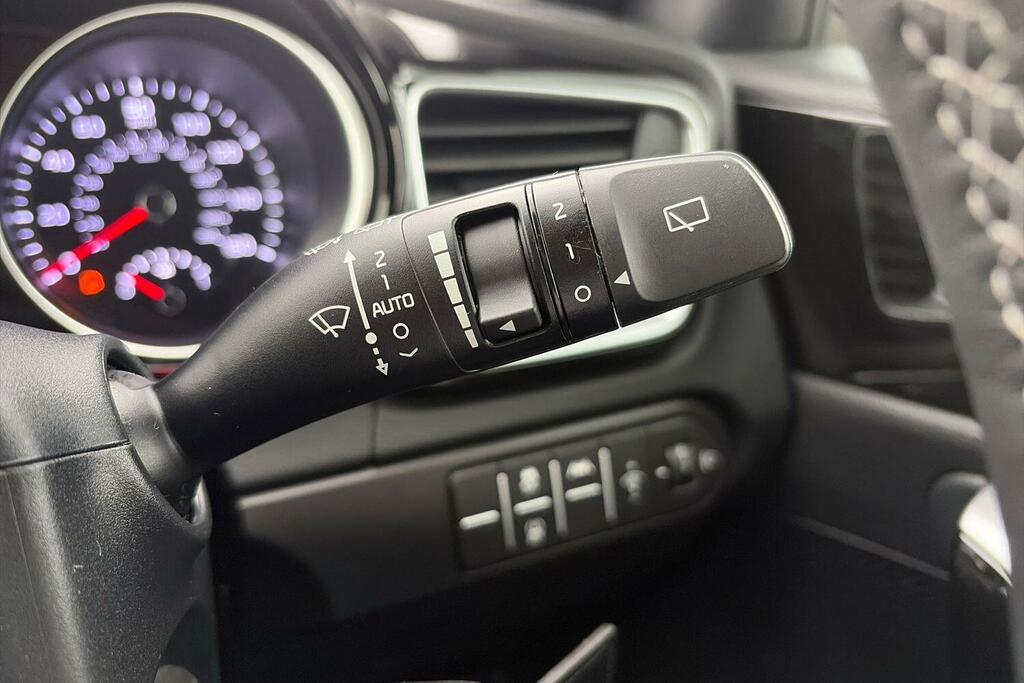 Kia Xceed 3 Black #13