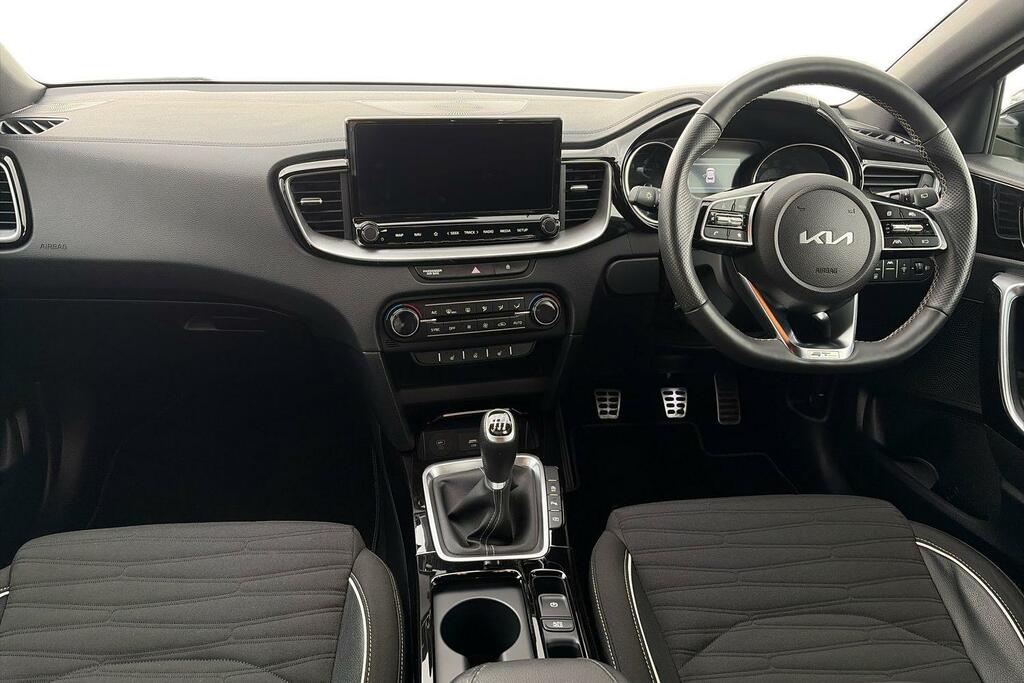 Kia Xceed 3 Black #7