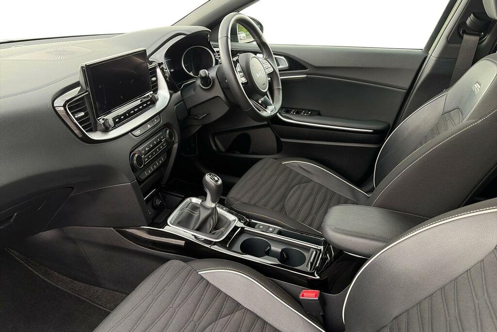 Kia Xceed 3 Black #25