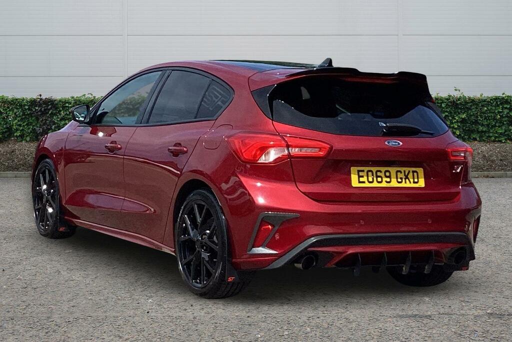 Ford Focus 2.3 Ecoboost St Red #2