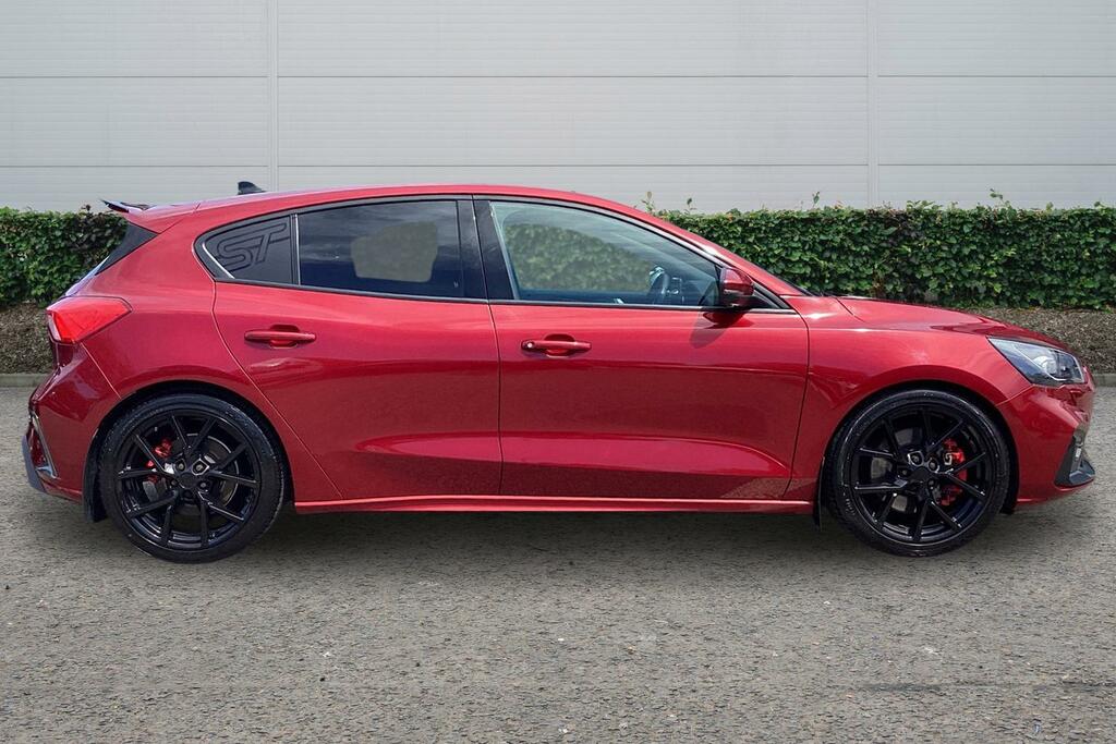 Ford Focus 2.3 Ecoboost St Red #3