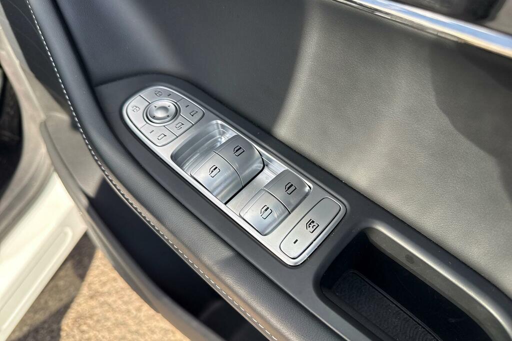 Omoda E5 61.05Kwh Noble #16