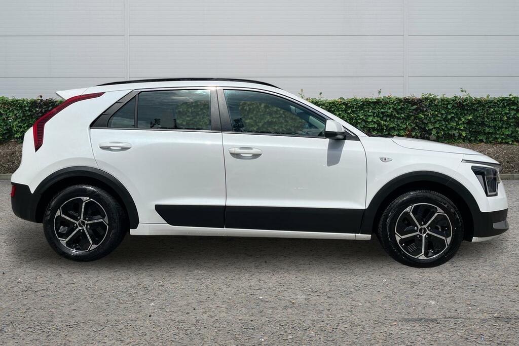 Kia Niro 1.6 Gdi Hybrid 2 Dct White #3