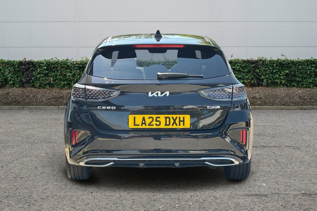 Kia Ceed 1.5T Gdi Isg 138 Gt-line Dct LA25DXH Black #5