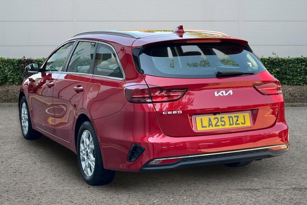 Kia Ceed 1.5T Gdi Isg 138 2 LA25DZJ Red #2