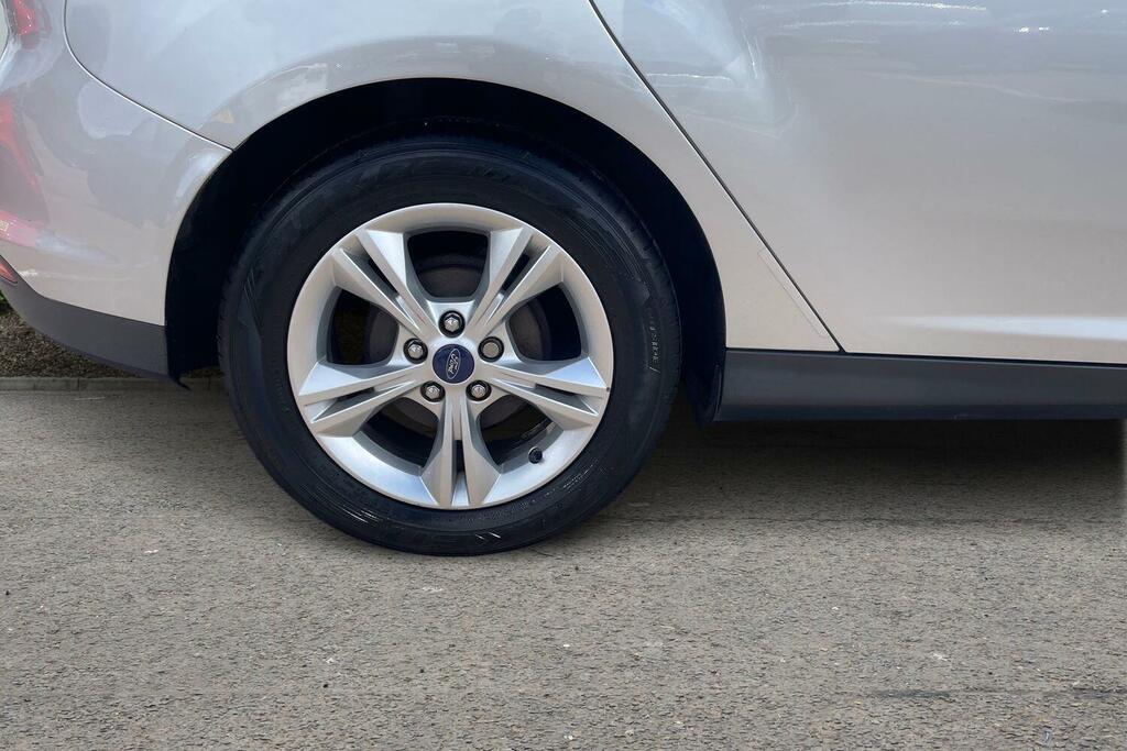 Ford Focus 1.6 Tdci 115 Zetec Silver #6
