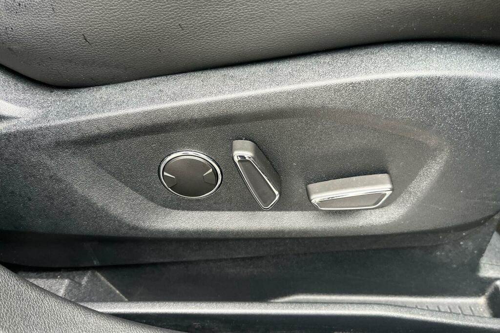 Ford S-Max Titanium Silver #20