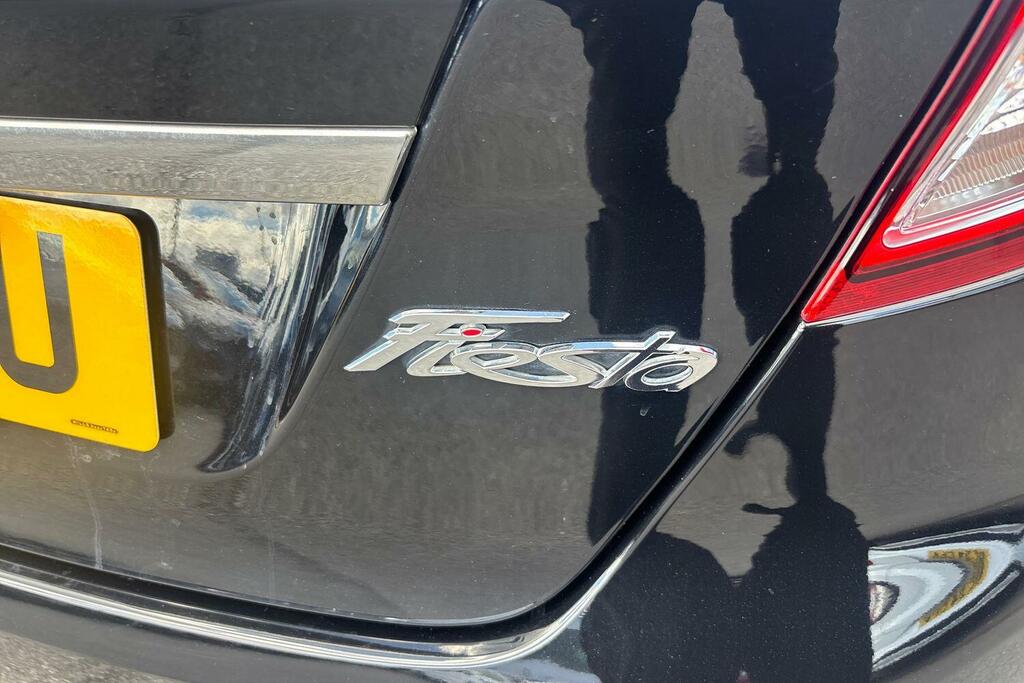 Ford Fiesta Hatchback White #24