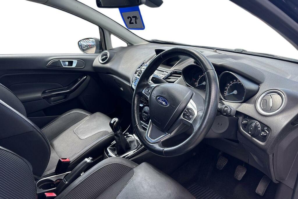 Ford Fiesta Hatchback White #8