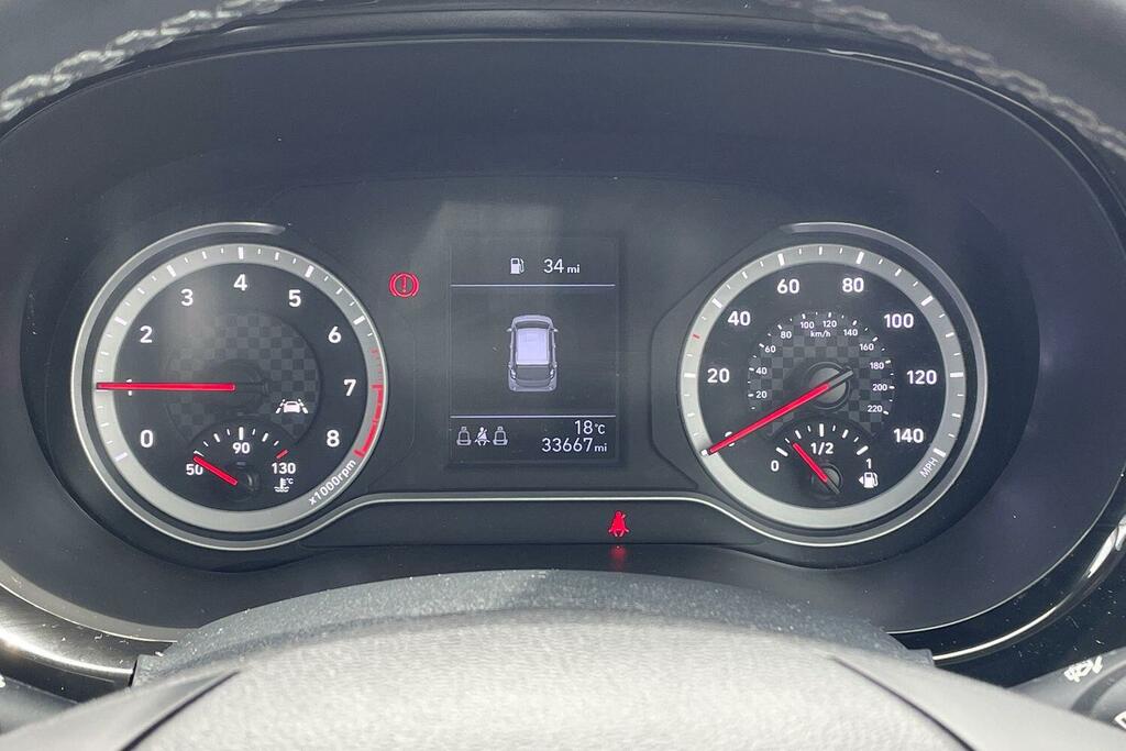 Hyundai I10 Premium Red #13