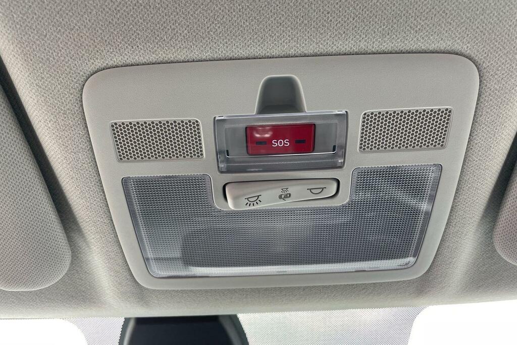 Hyundai I10 Premium Red #28