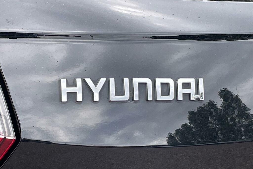 Hyundai I10 Premium Red #24