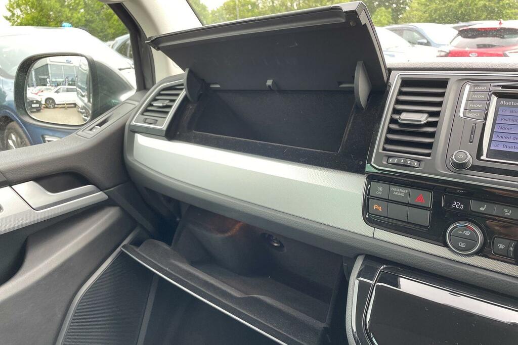 Volkswagen Caravelle Van 2.0 Grey #43