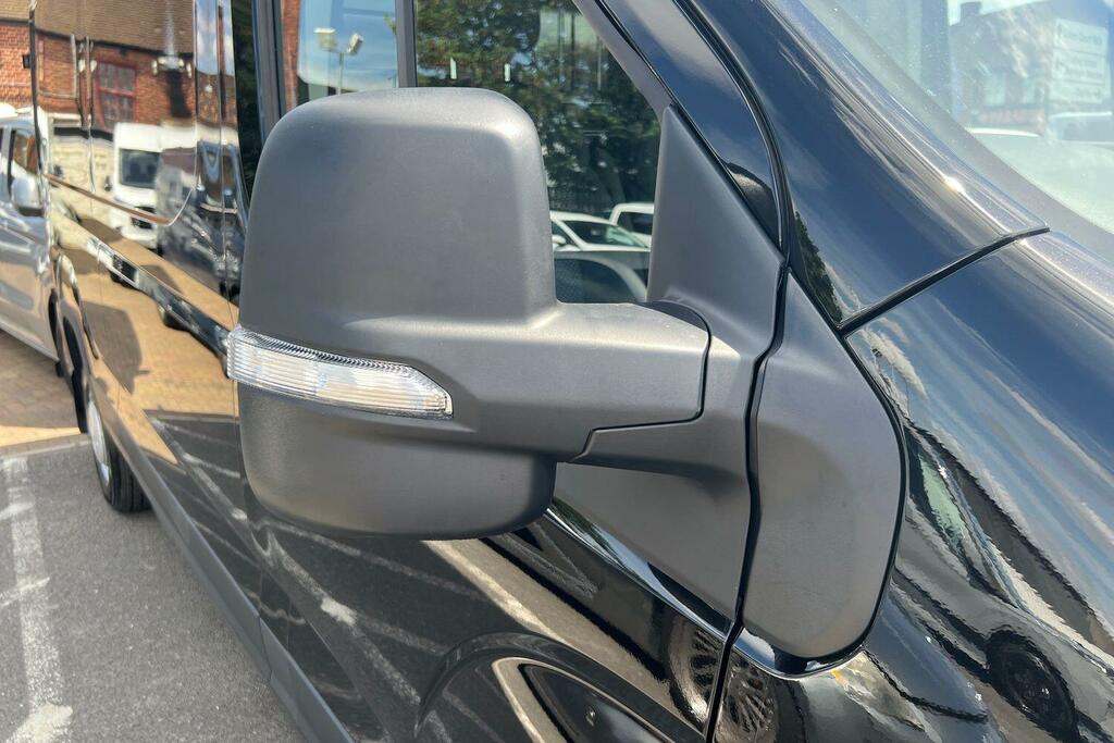Maxus Deliver 9 Deliver 9 2.0 D20 150 High Roof Van White #19