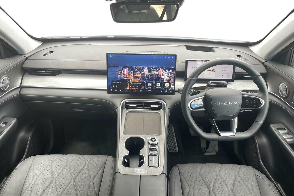 Chery Tiggo 8 Super Hybrid Summit White #9