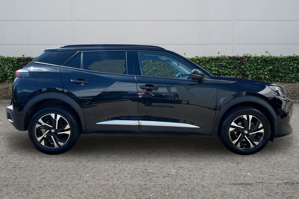 Peugeot 2008 1.2 Puretech Allure Premium Black #3