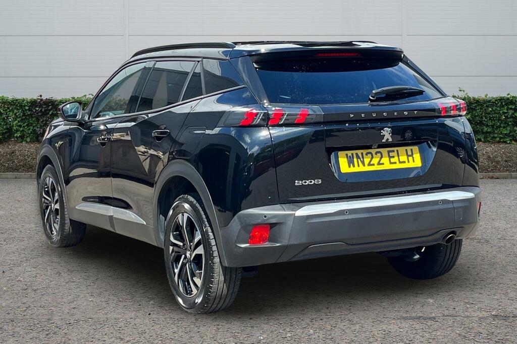 Peugeot 2008 1.2 Puretech Allure Premium Black #2