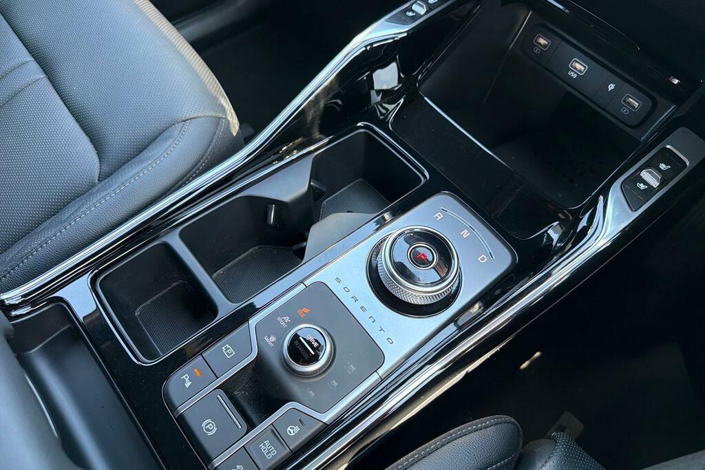 Kia Sorento Edition Black #15