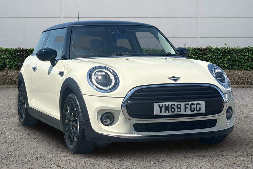 Mini Hatch 1.5 Cooper Classic Euro 6 Ss White