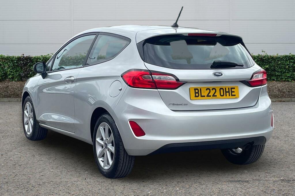 Ford Fiesta 1.1 75 Trend Silver #2