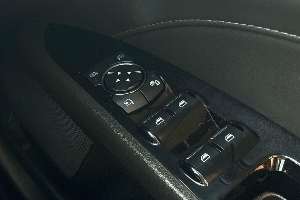 Ford Mondeo Zetec 159 Bhp Blue #16