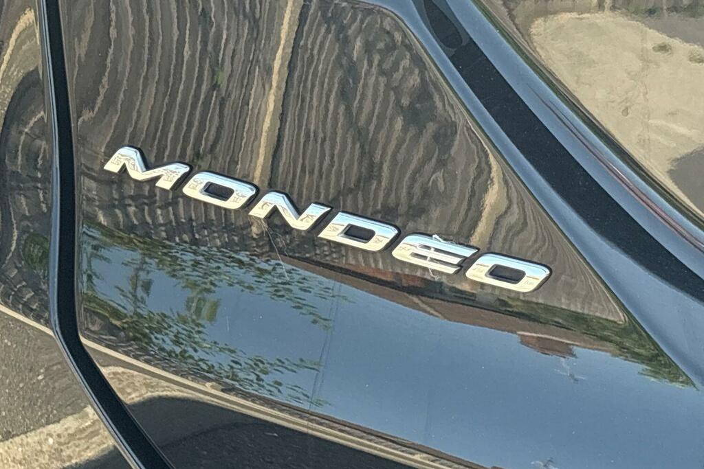Ford Mondeo Zetec 159 Bhp Blue #24
