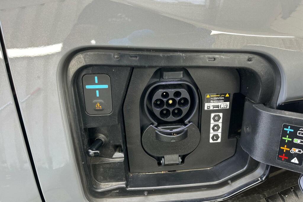 Kia EV3 Gt-line 81.4Kwh 201Bhp Fwd 1-Speed White #27