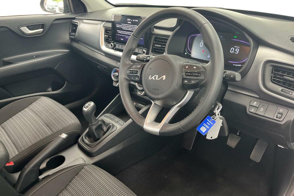 Kia Stonic 1.0T Gdi 48V Gt-line S Dct 98 White #8