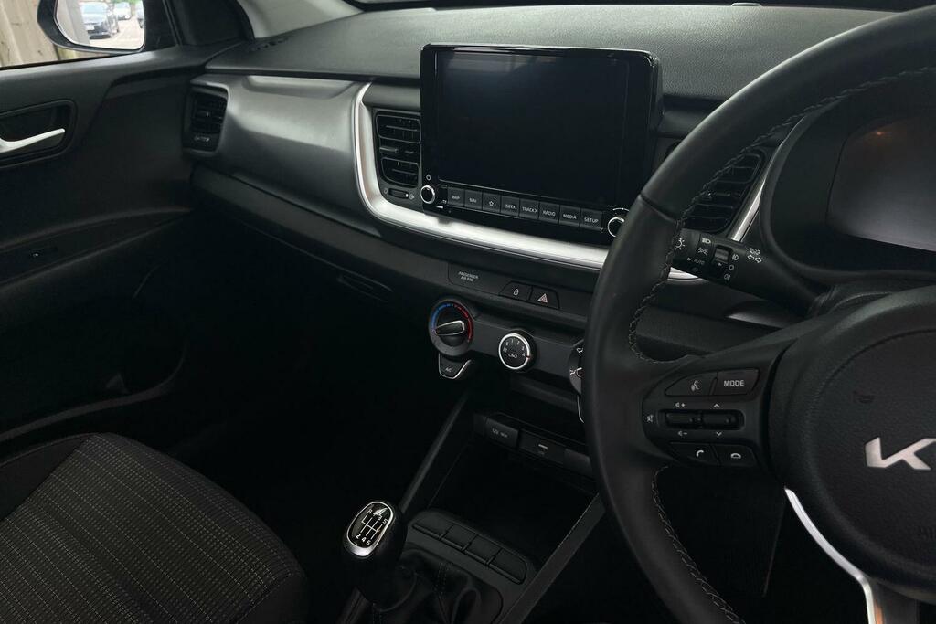 Kia Stonic 1.0T Gdi 48V Gt-line S Dct 98 White #15