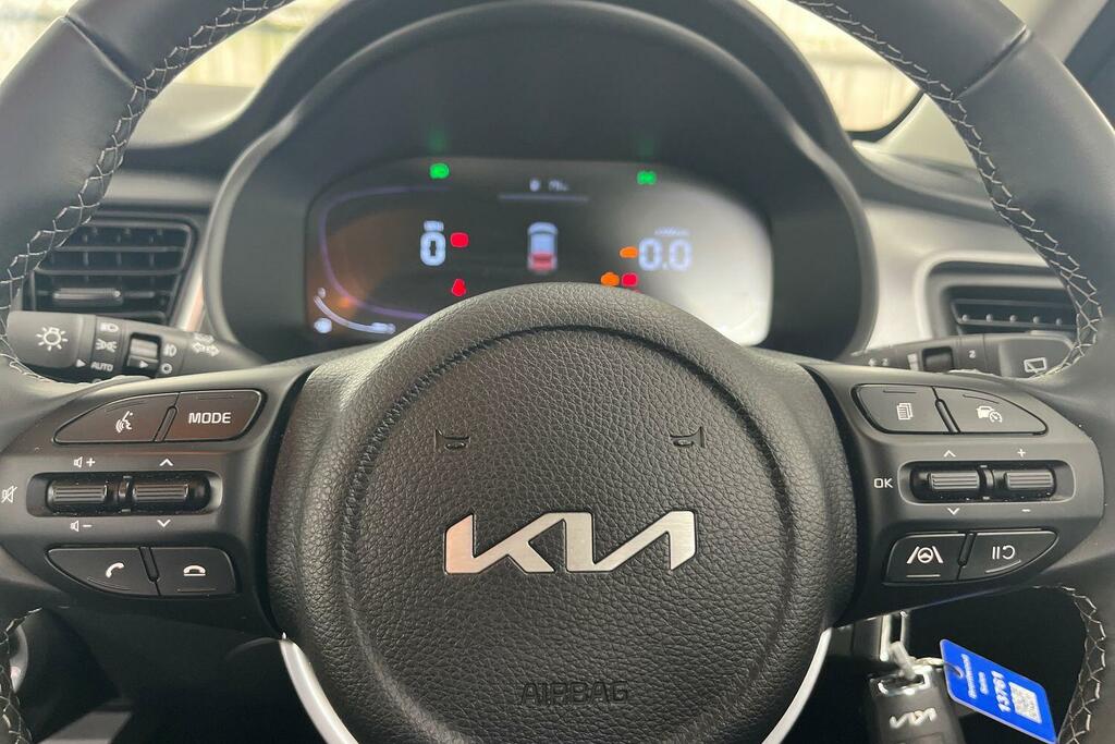 Kia Stonic 1.0T Gdi 48V Gt-line S Dct 98 White #14