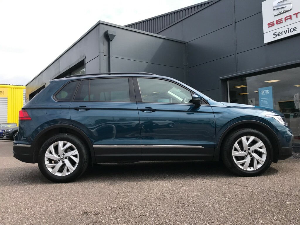 Volkswagen Tiguan 1.5 Tsi Life Suv Euro 6 Ss 1 NV23FZW #4