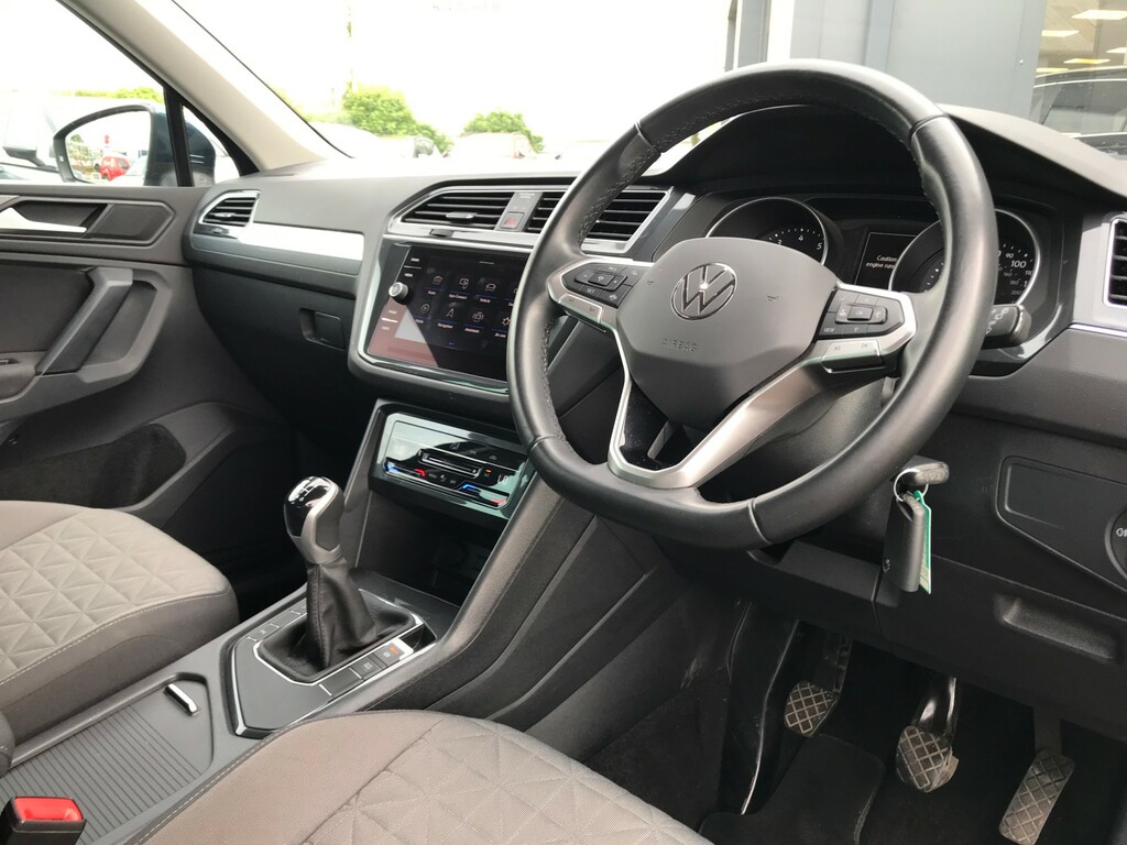 Volkswagen Tiguan 1.5 Tsi Life Suv Euro 6 Ss 1 NV23FZW #6