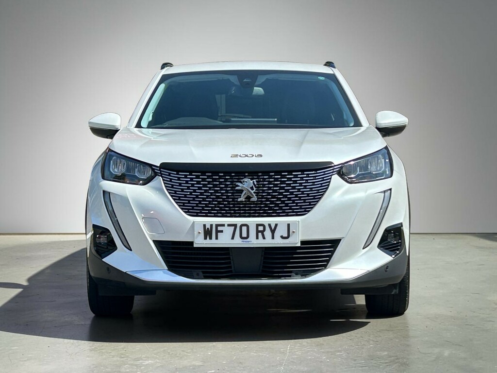Peugeot 2008 1.2 Puretech Allure Premium Suv #2