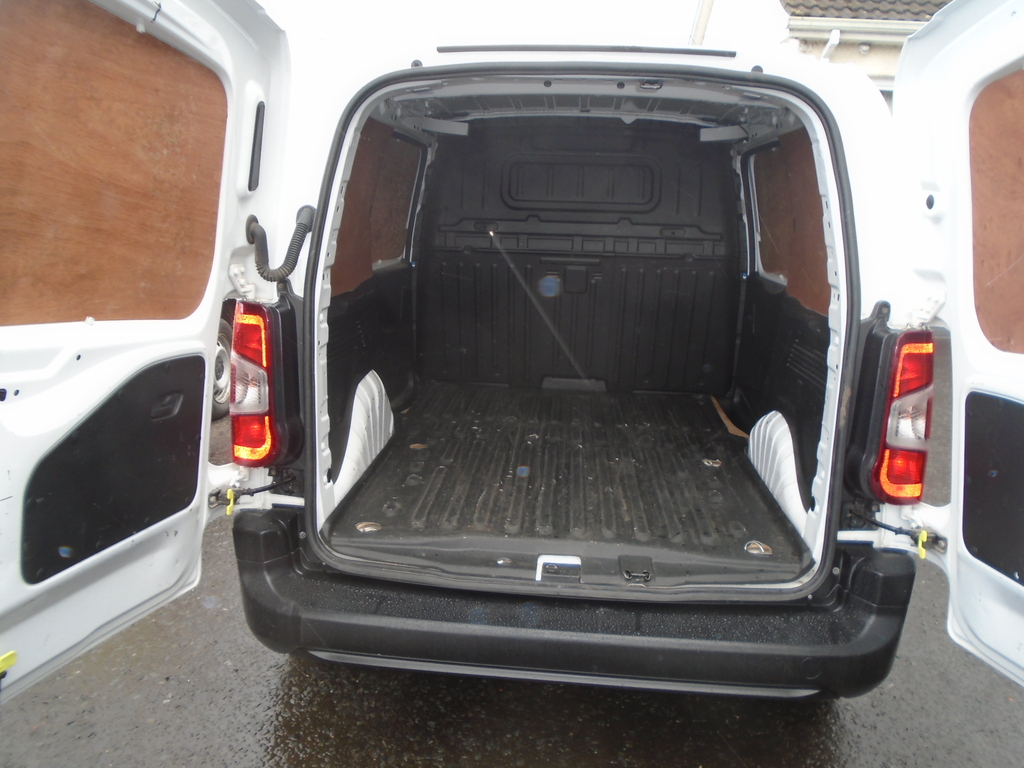 Toyota Proace City 1.5D 100 Icon Van 6 Speed  #6