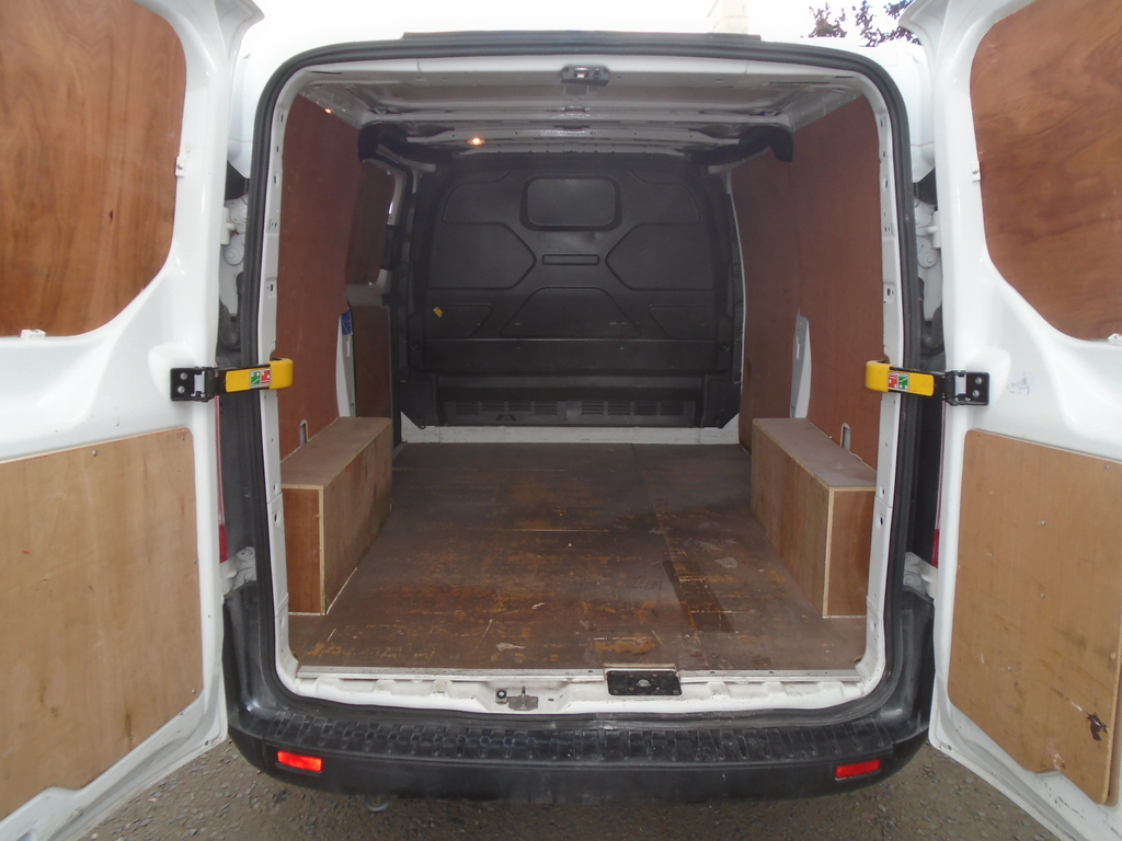 Ford Transit Custom Custom 2.0 Ecoblue 130Ps Low Roof Trend Van Orange #6