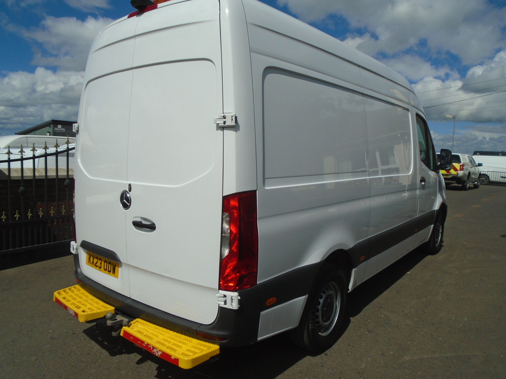 Mercedes-Benz Sprinter 315 Cdi Mwb Hr Rwd. White #6