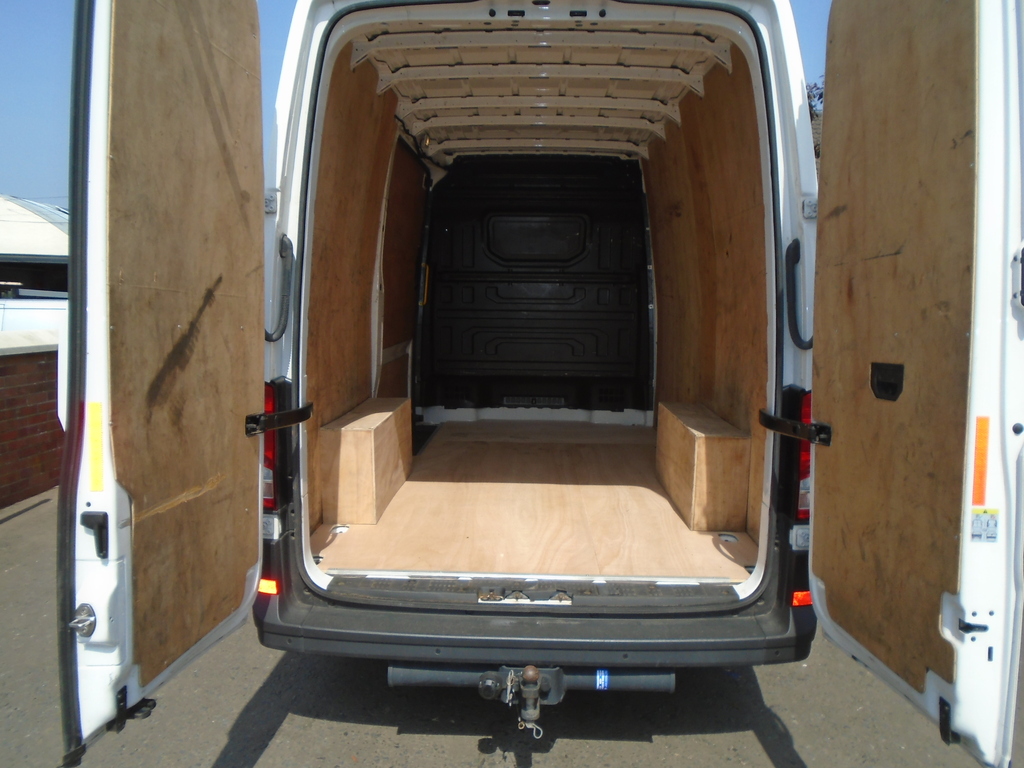 Volkswagen Crafter Mwb Hr 140Hp. White #6