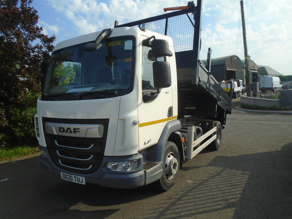 DAF All Models 7.5T Tipper. White #3