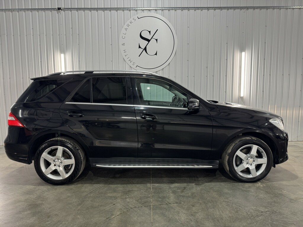 Mercedes-Benz M Class 3.0 Ml350 V6 Bluetec Amg Sport Black #2