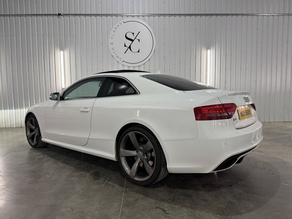 Audi RS5 Coupe 4.2 Fsi V8 2010 White #4