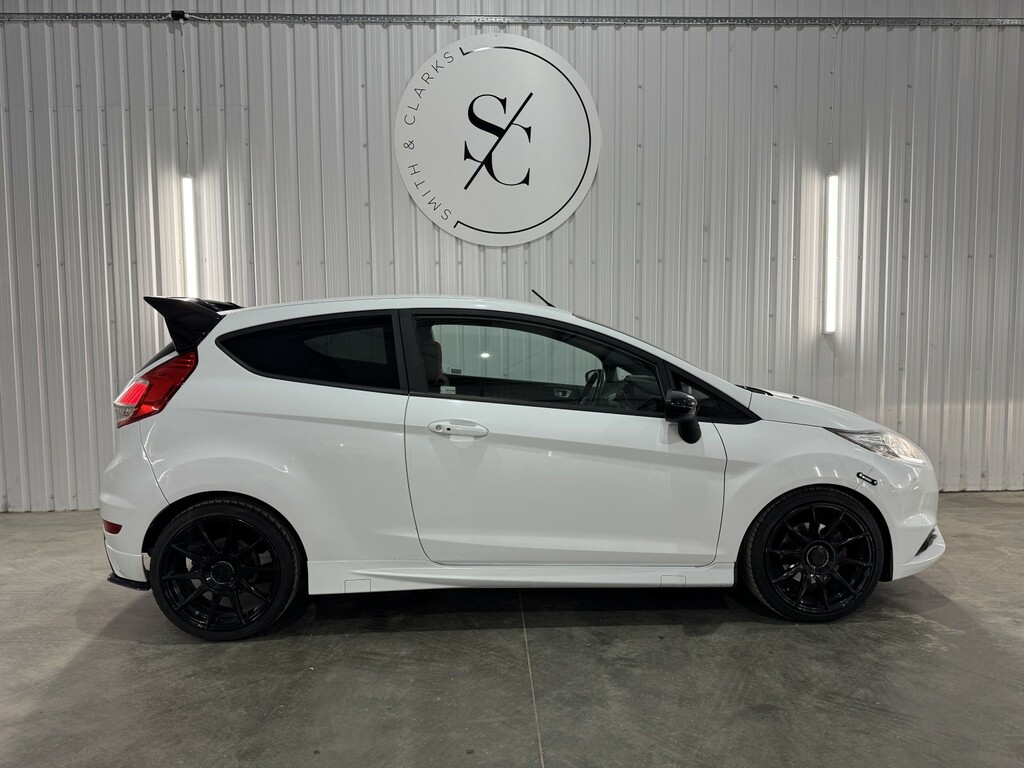 Ford Fiesta 1.6 T Ecoboost St-3 White #2
