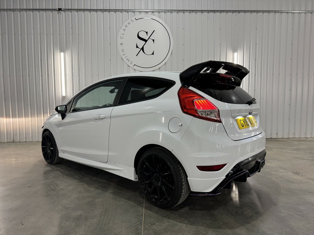 Ford Fiesta 1.6 T Ecoboost St-3 White #4