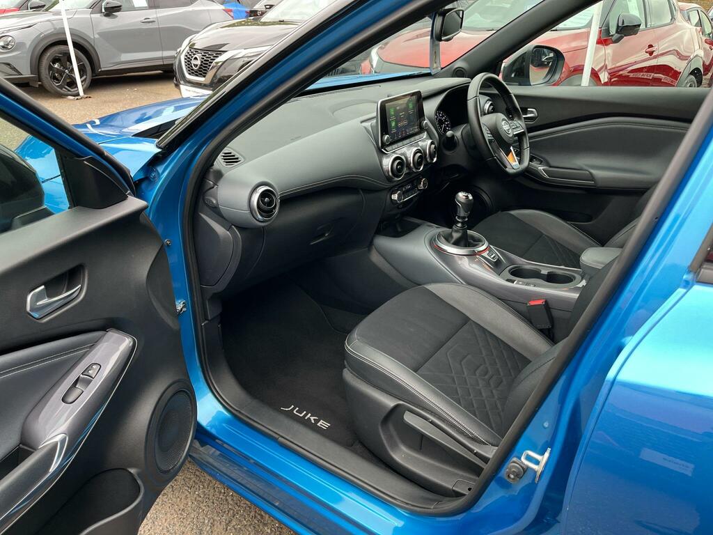 Nissan Juke 1.0 Dig-t Tekna Euro 6 Ss GF22SXV Blue #2