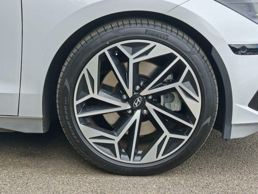 Hyundai Ioniq 6 77.4Kwh Ultimate White #5