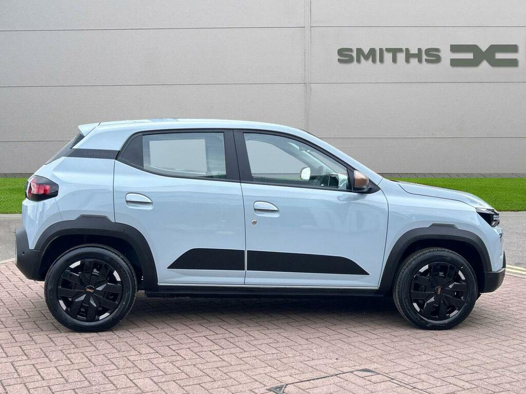 Dacia Spring 100 24.3Kwh Extreme Grey #2