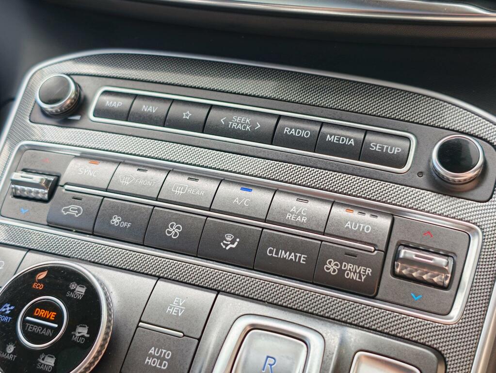 Hyundai Santa Fe Ultimate Black #19
